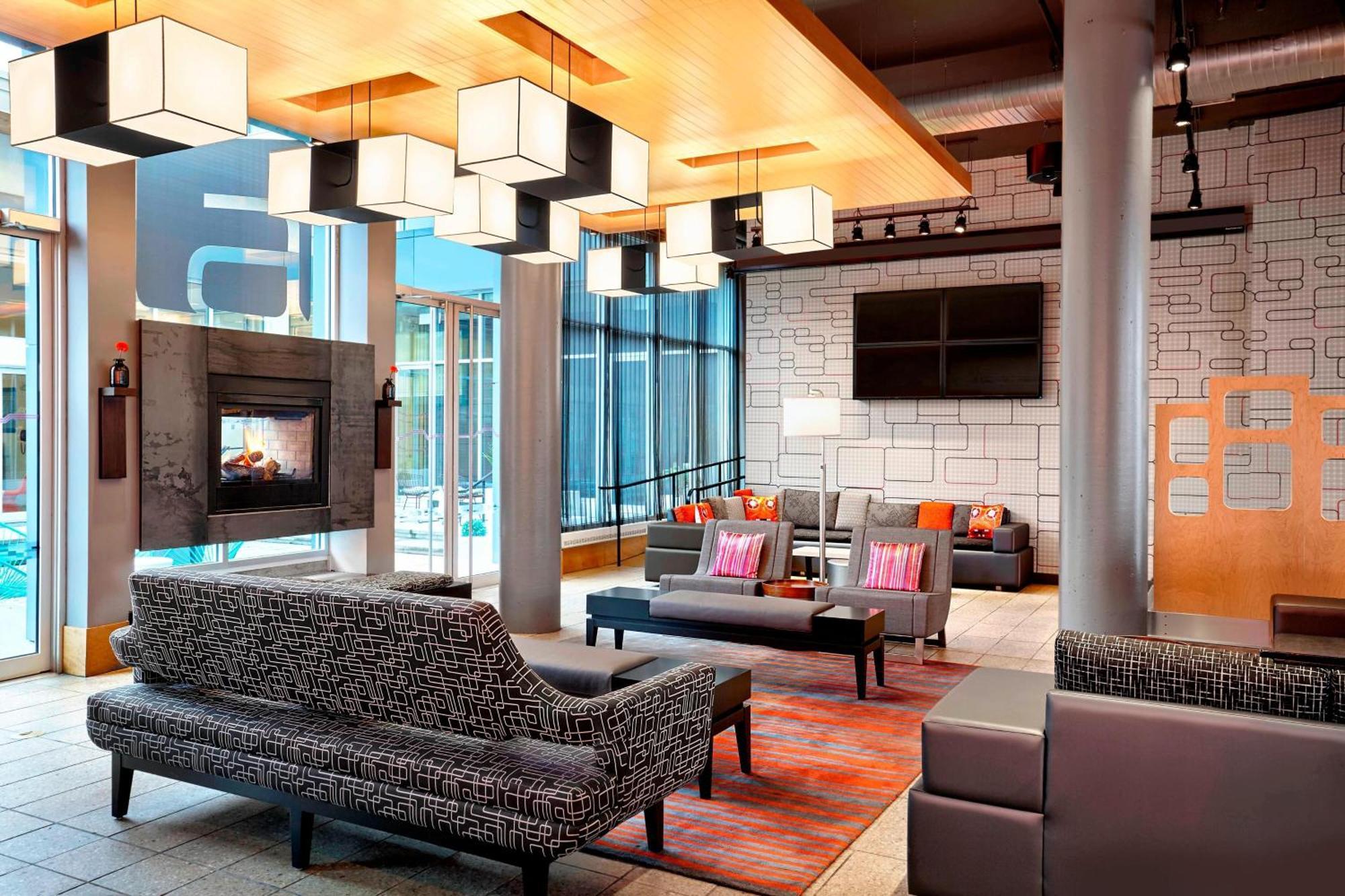 Aloft Montreal Airport Hotell Dorval Exteriör bild