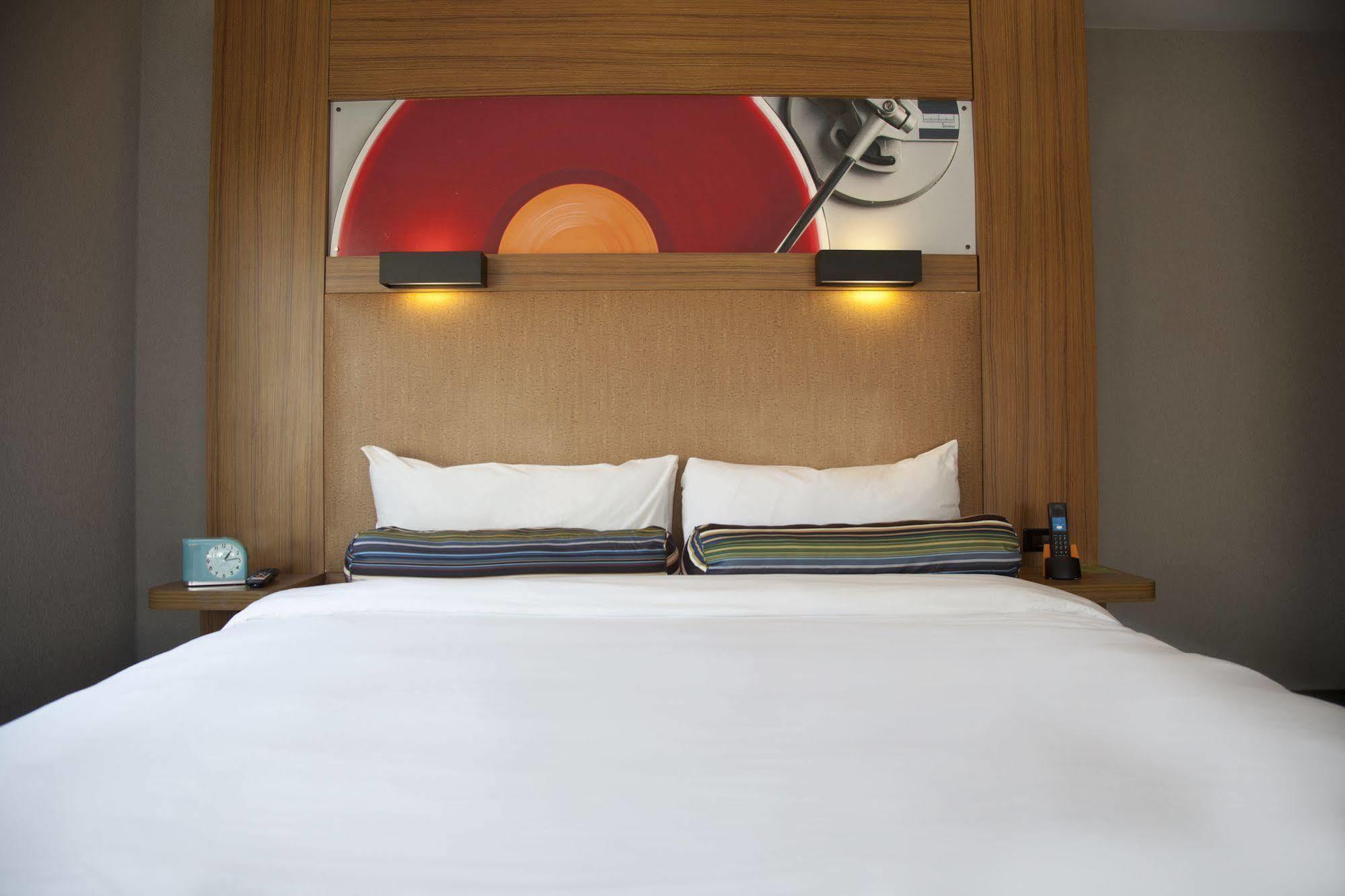 Aloft Montreal Airport Hotell Dorval Exteriör bild